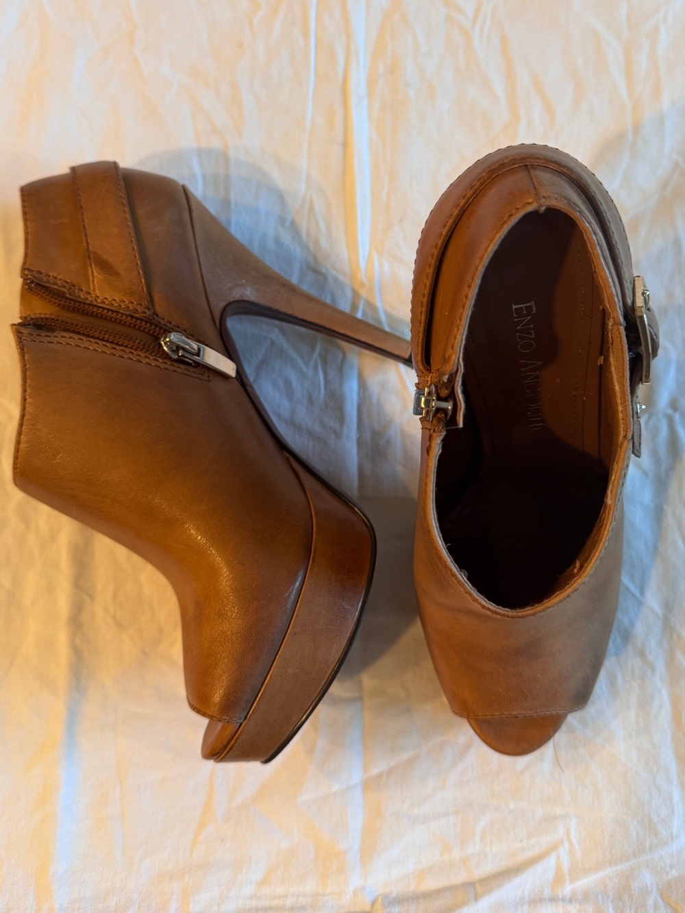 Enzo Angiolini Tan Leather Peep-Toe Platform Booties size 5.5